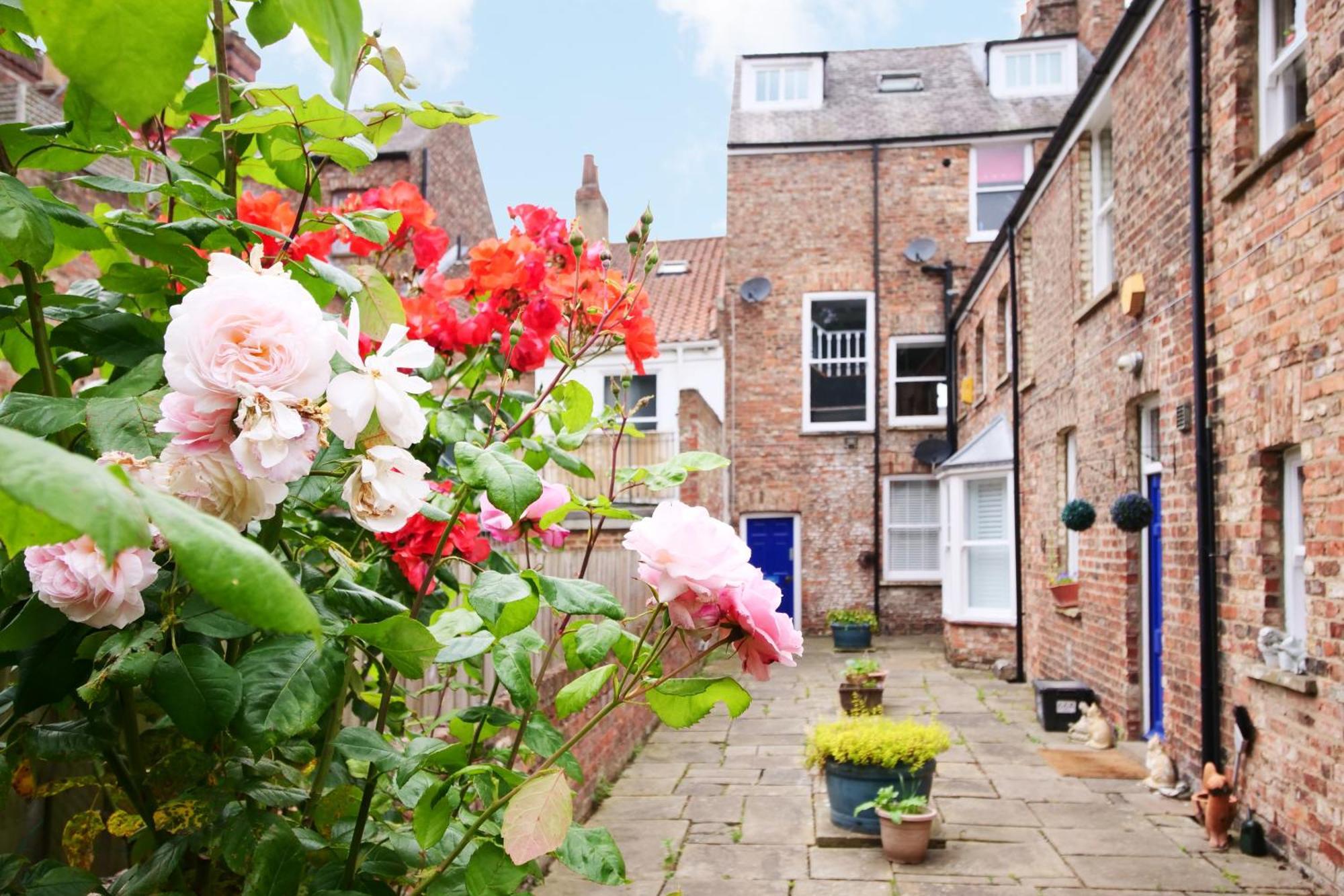 Fifth Quarter Apartment With Free Parking ヨーク エクステリア 写真