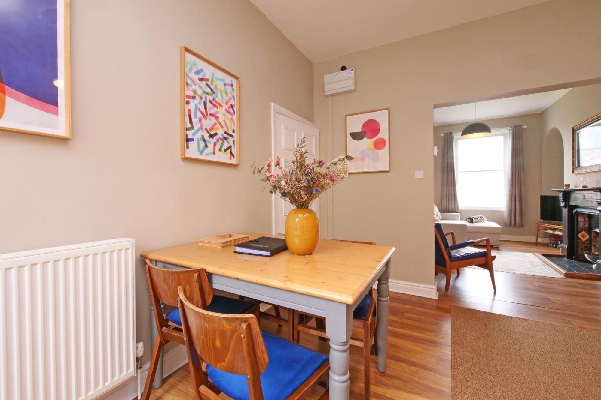 Fifth Quarter Apartment With Free Parking ヨーク エクステリア 写真