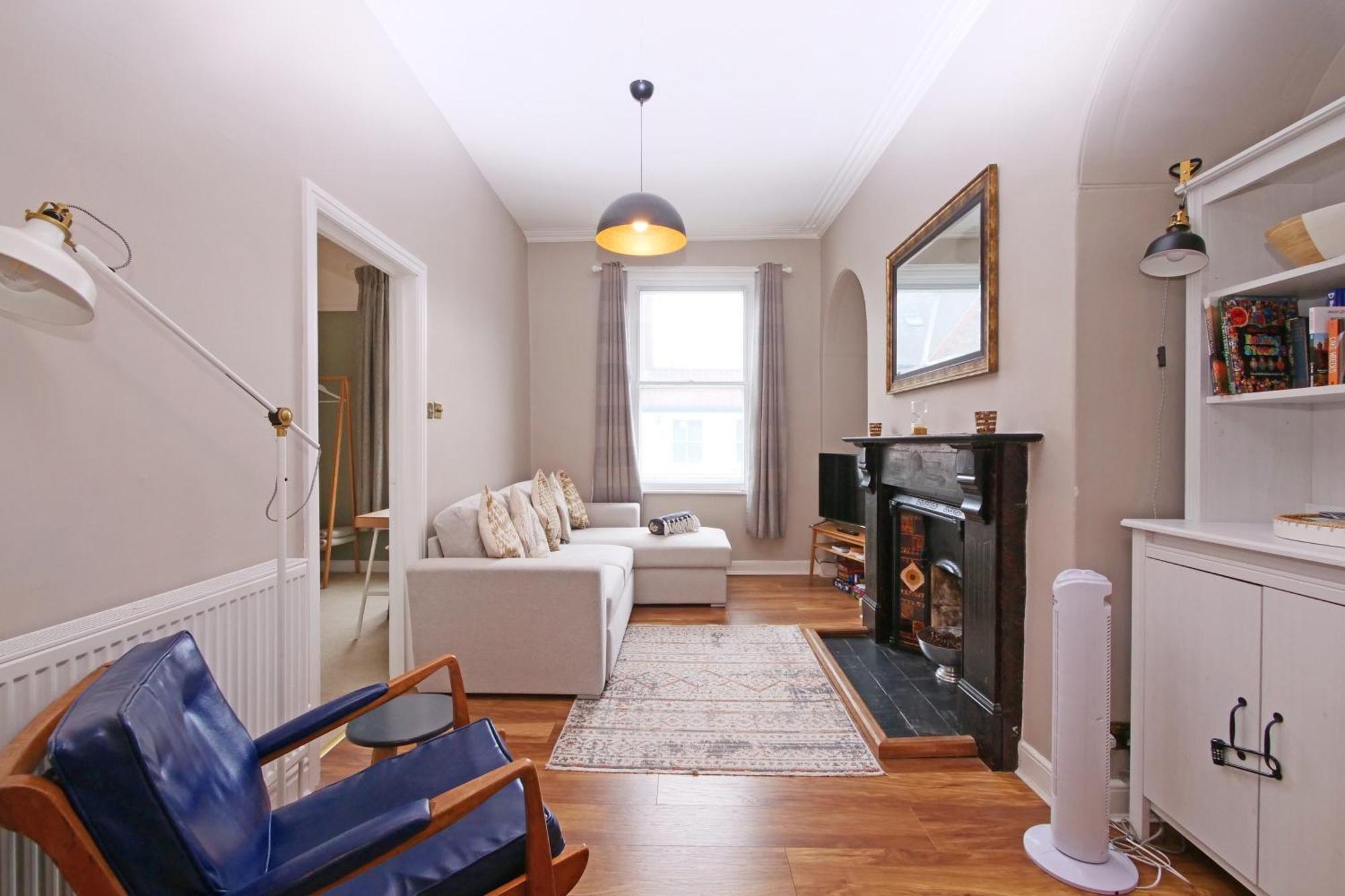 Fifth Quarter Apartment With Free Parking ヨーク エクステリア 写真